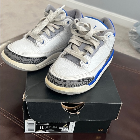 Air Jordan 3 Retro - size 11 little kids GUC - Picture 2 of 4